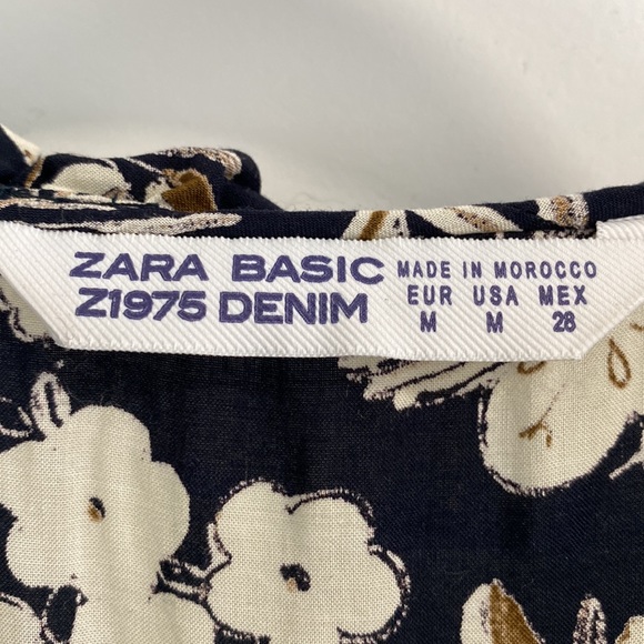 ZARA Floral Wrap Dress in Medium - Picture 9 of 9